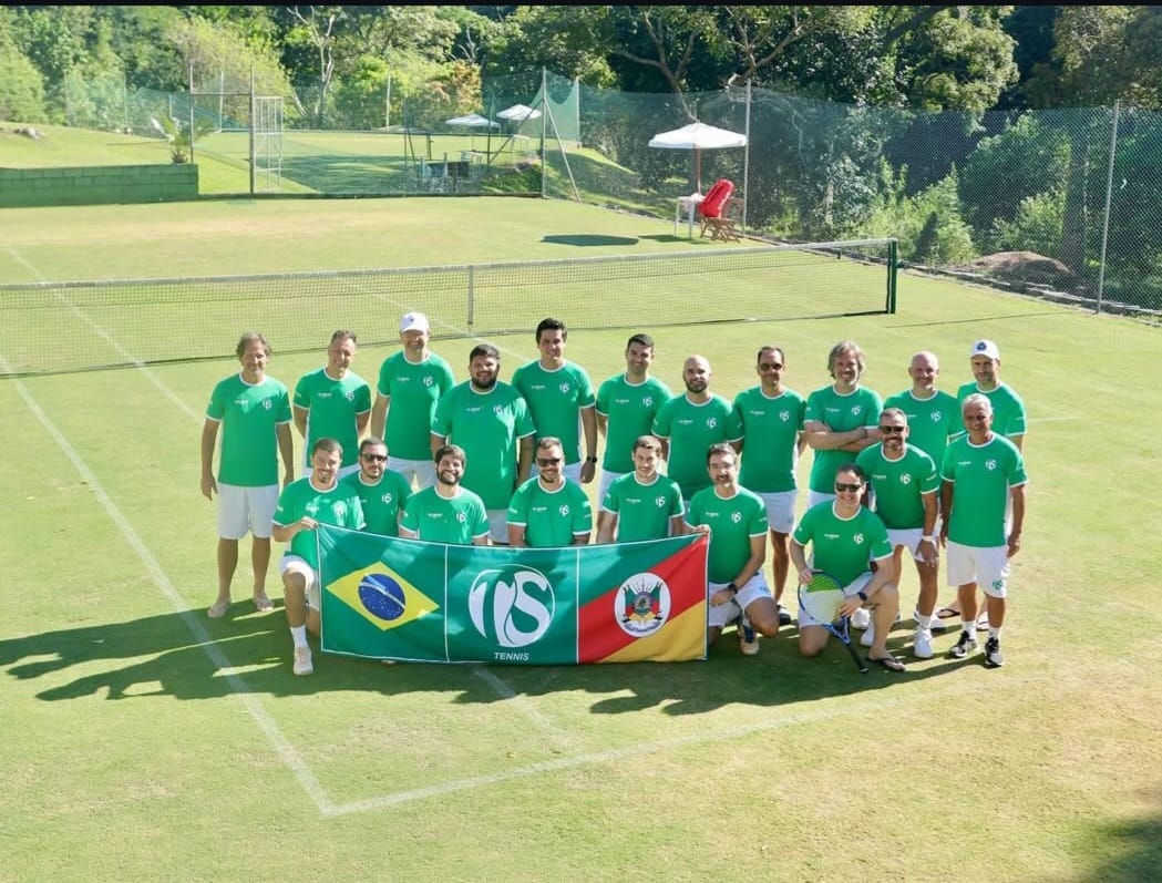 Realização no LEBA tênis na grama com empresários e academias de vários estados do Brasil.